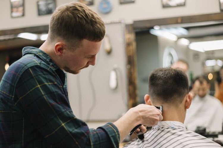 Gaya potongan rambut pria populer